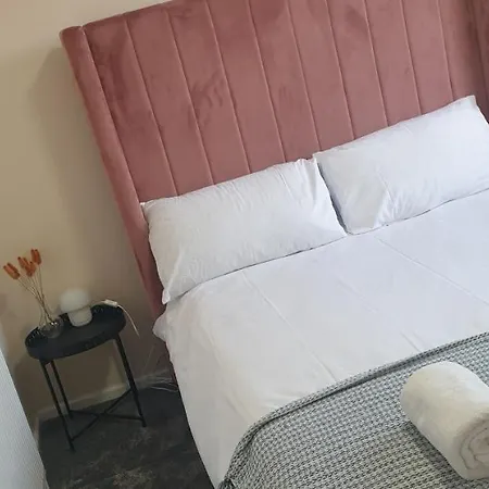 The Grove- 3 Bed Detatched House Wolverhampton- Families And Contractors- Near Town Centre And Molineux Stadium Esterno foto