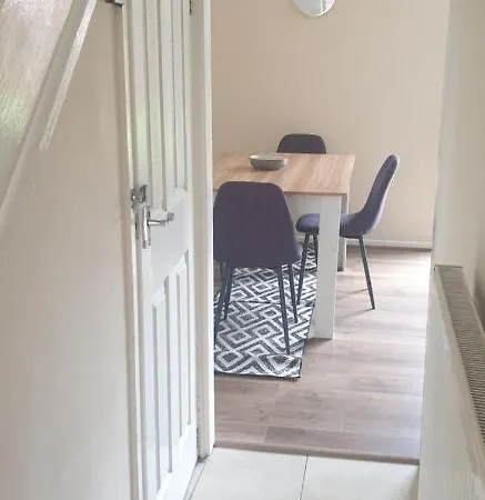 The Grove- 3 Bed Detatched House Wolverhampton- Families And Contractors- Near Town Centre And Molineux Stadium Esterno foto