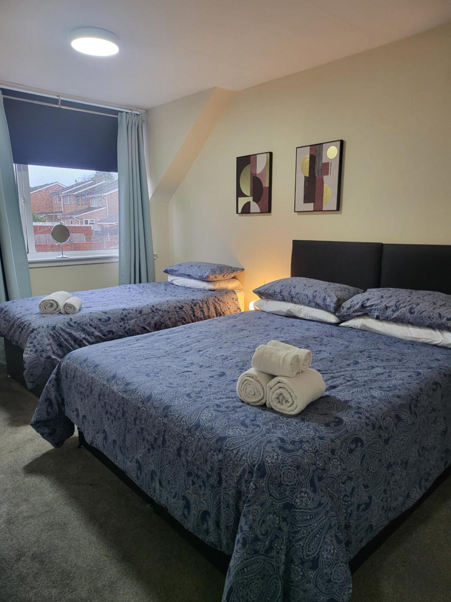 The Grove- 3 Bed Detatched House Wolverhampton- Families And Contractors- Near Town Centre And Molineux Stadium Holiday home Wolverhampton